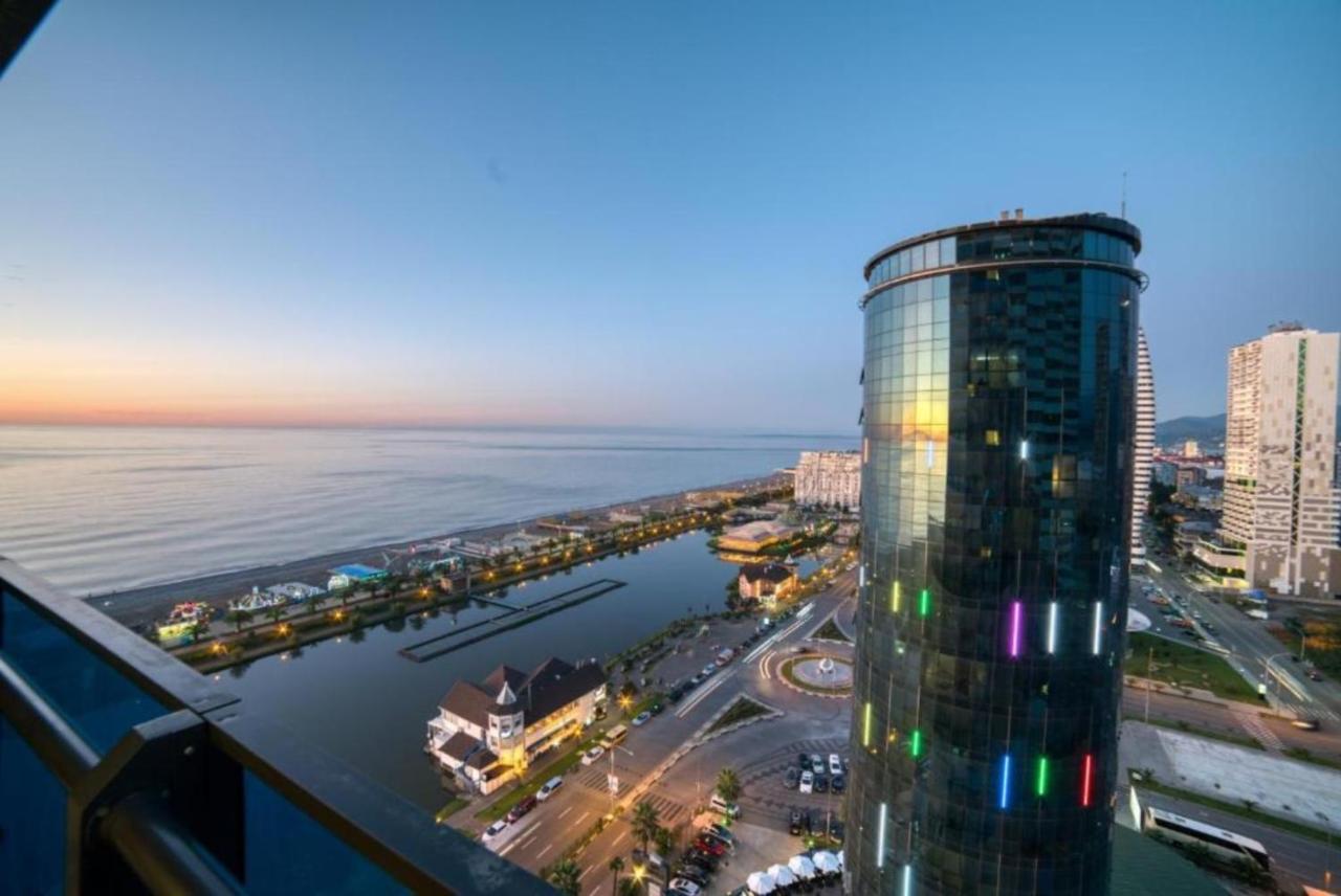 باتومي Orbi Twin Towers Aparthotel With Sea View المظهر الخارجي الصورة