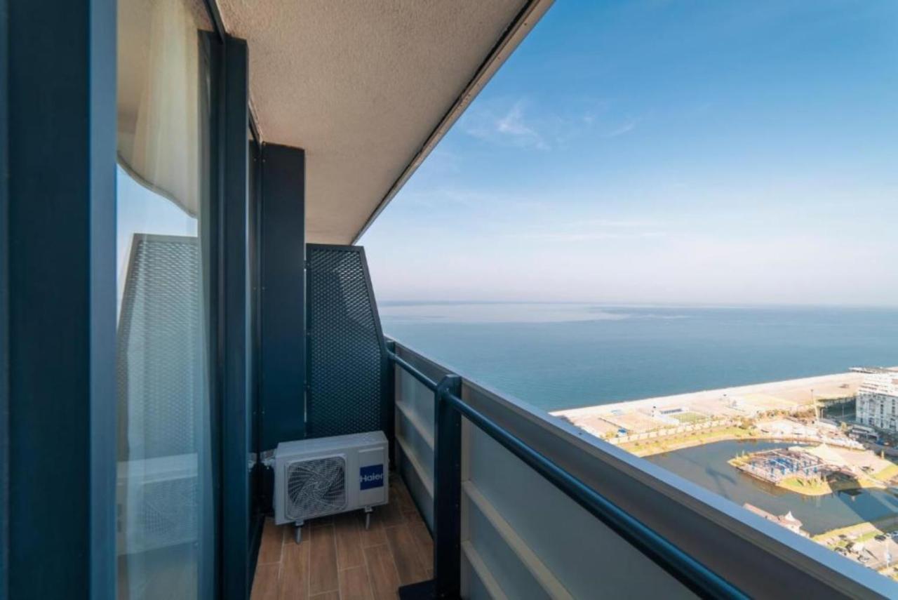 باتومي Orbi Twin Towers Aparthotel With Sea View المظهر الخارجي الصورة