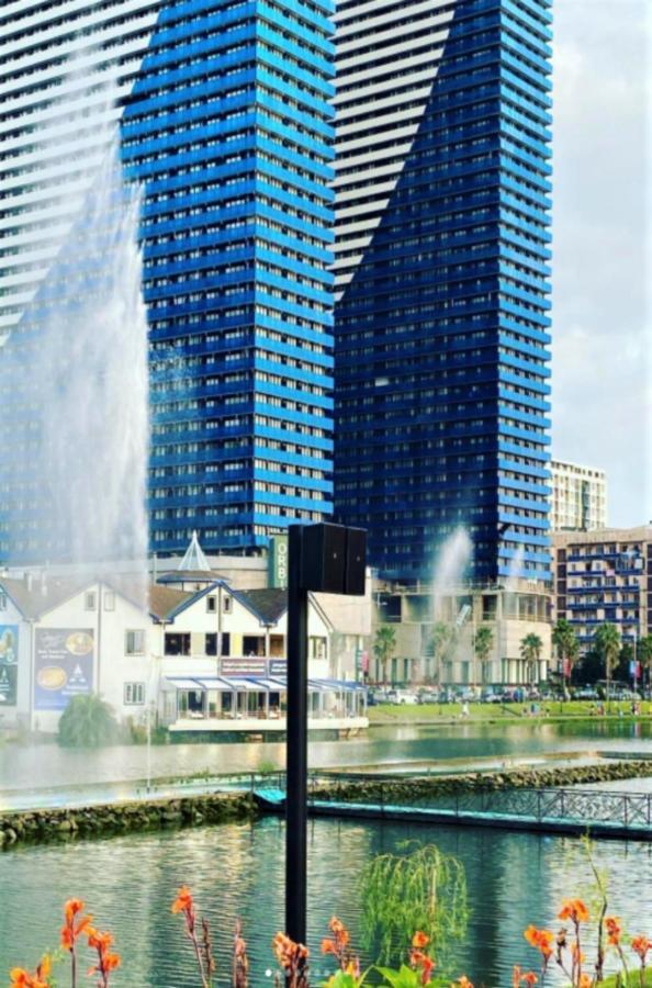 باتومي Orbi Twin Towers Aparthotel With Sea View المظهر الخارجي الصورة