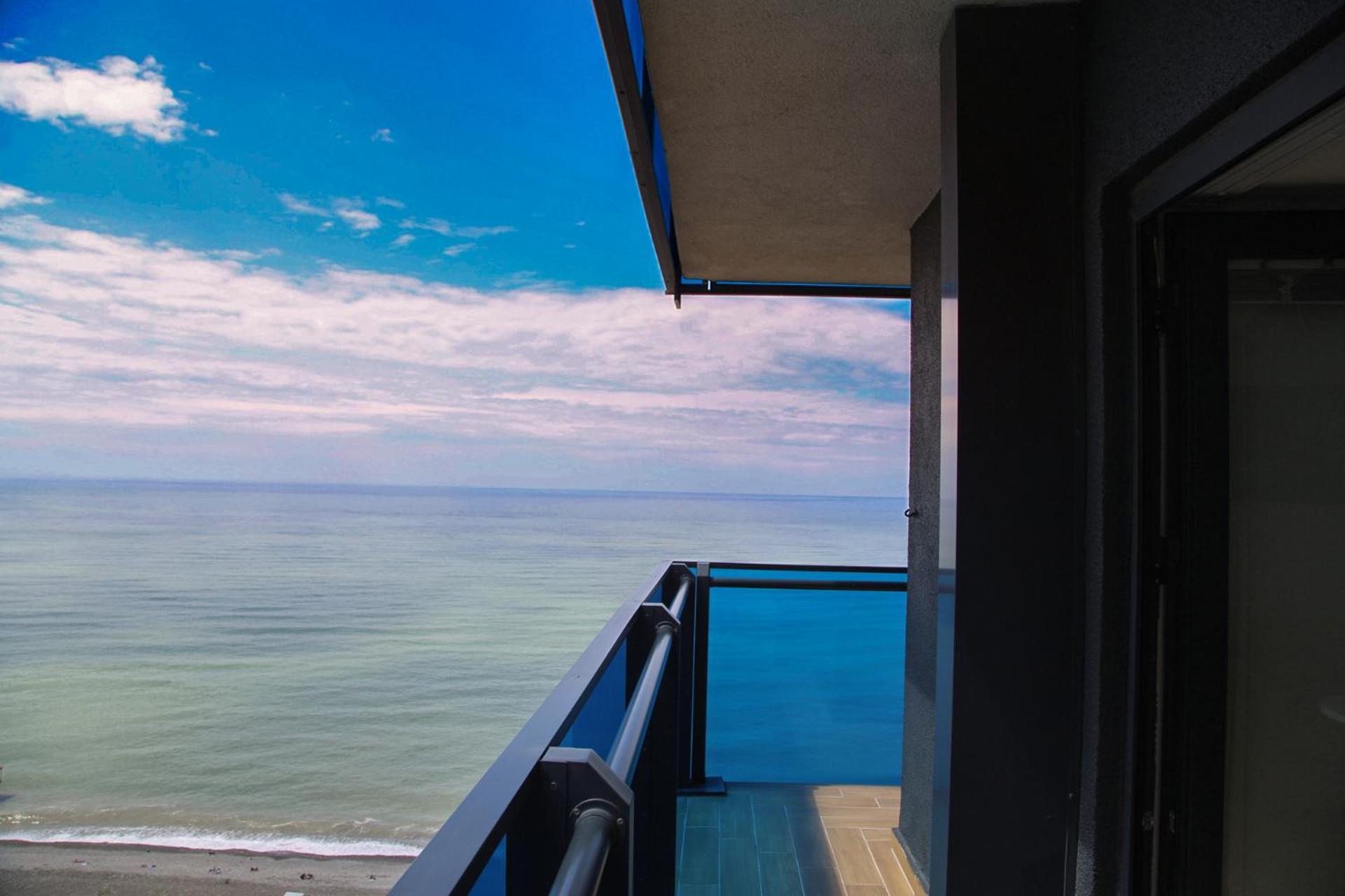 باتومي Orbi Twin Towers Aparthotel With Sea View المظهر الخارجي الصورة
